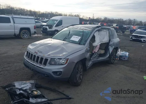 2016 Jeep Compass z USA, uszkodzony, nr VIN 1C4NJDBD9GD790393